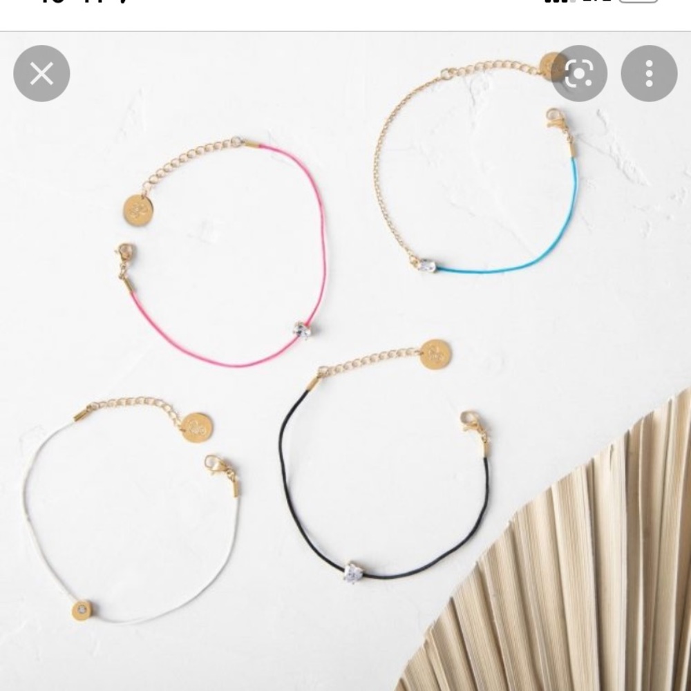 Set of two Plunder string bracelets